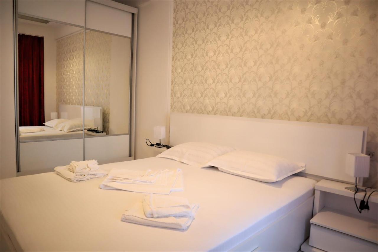 Thomas Luxury Apartment Năvodari Kültér fotó