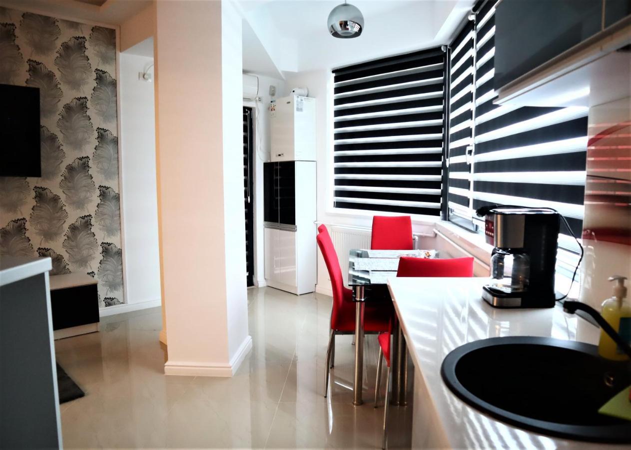 Thomas Luxury Apartment Năvodari Kültér fotó