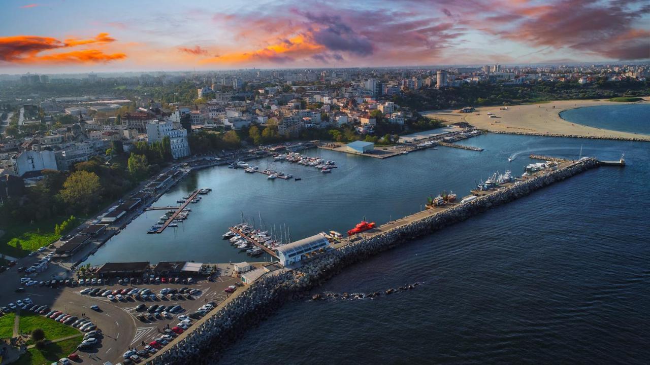 Thomas Luxury Apartment Năvodari Kültér fotó