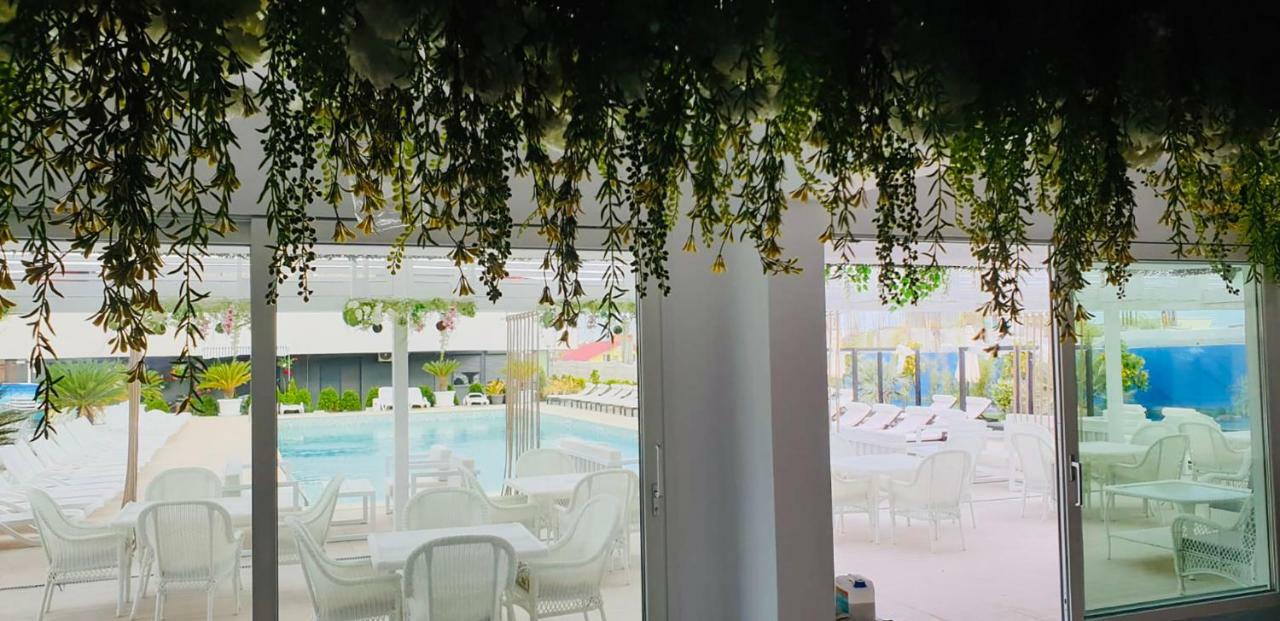 Thomas Luxury Apartment Năvodari Kültér fotó